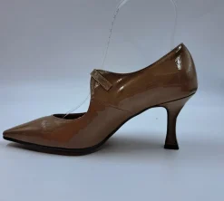 DECOLLETE FIBBIA COLLO FANGO