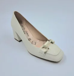 MOCASSINI FIBBIA METALLICA PANNA