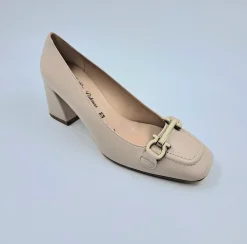 MOCASSINI FIBBIA METALLICA NUDE