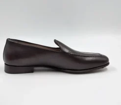 MOCASSINI IN PELLE CON PUNTA AFFUSOLATA