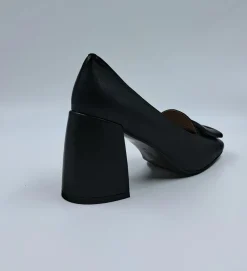 MOCASSINI MARLA PELLE NERA