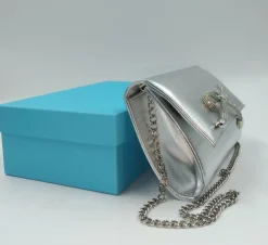 POCHETTE ARGENTO CON FIOCCO STRASS