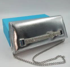 POCHETTE ARGENTO CON DETTAGLI STRASS