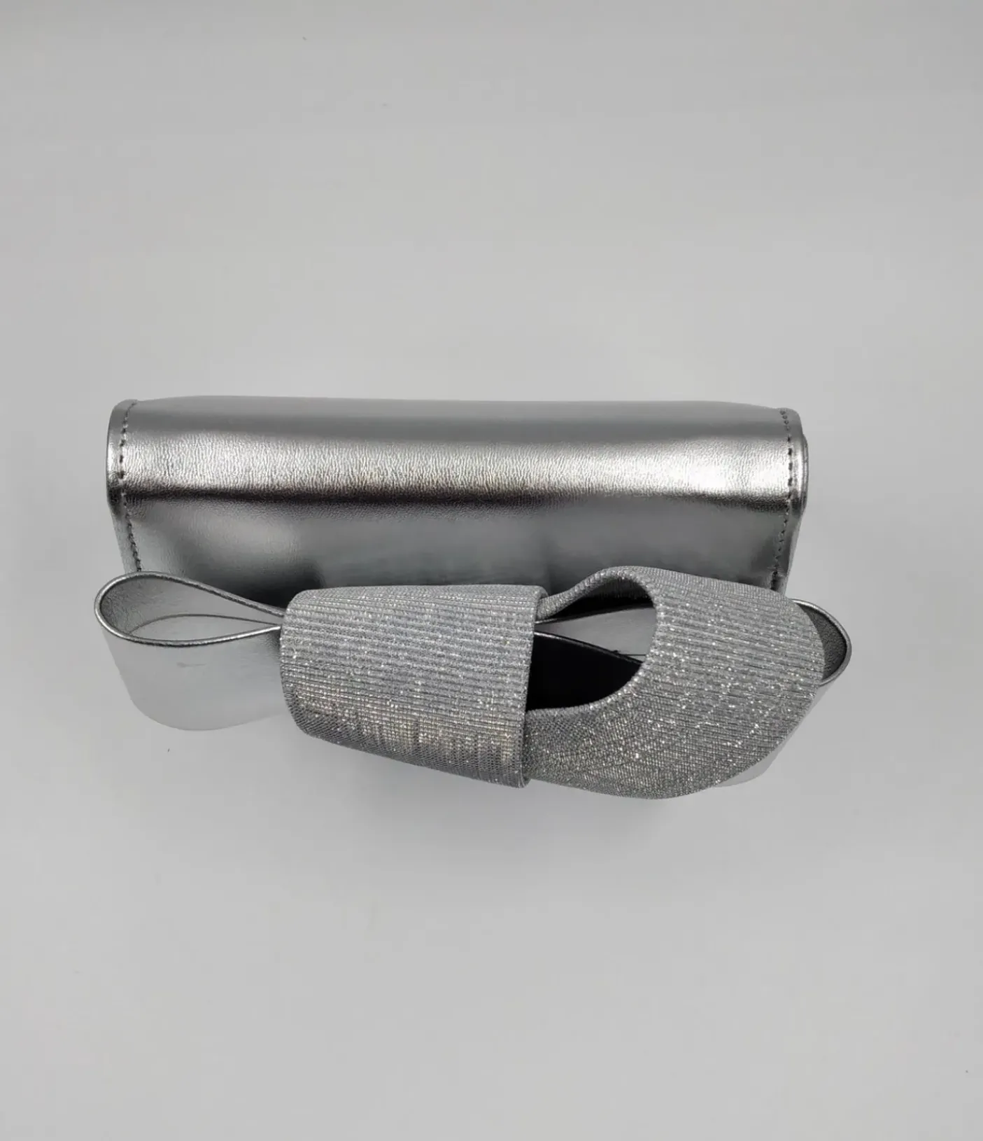 POCHETTE ARGENTO DETTAGLIO FIOCCO