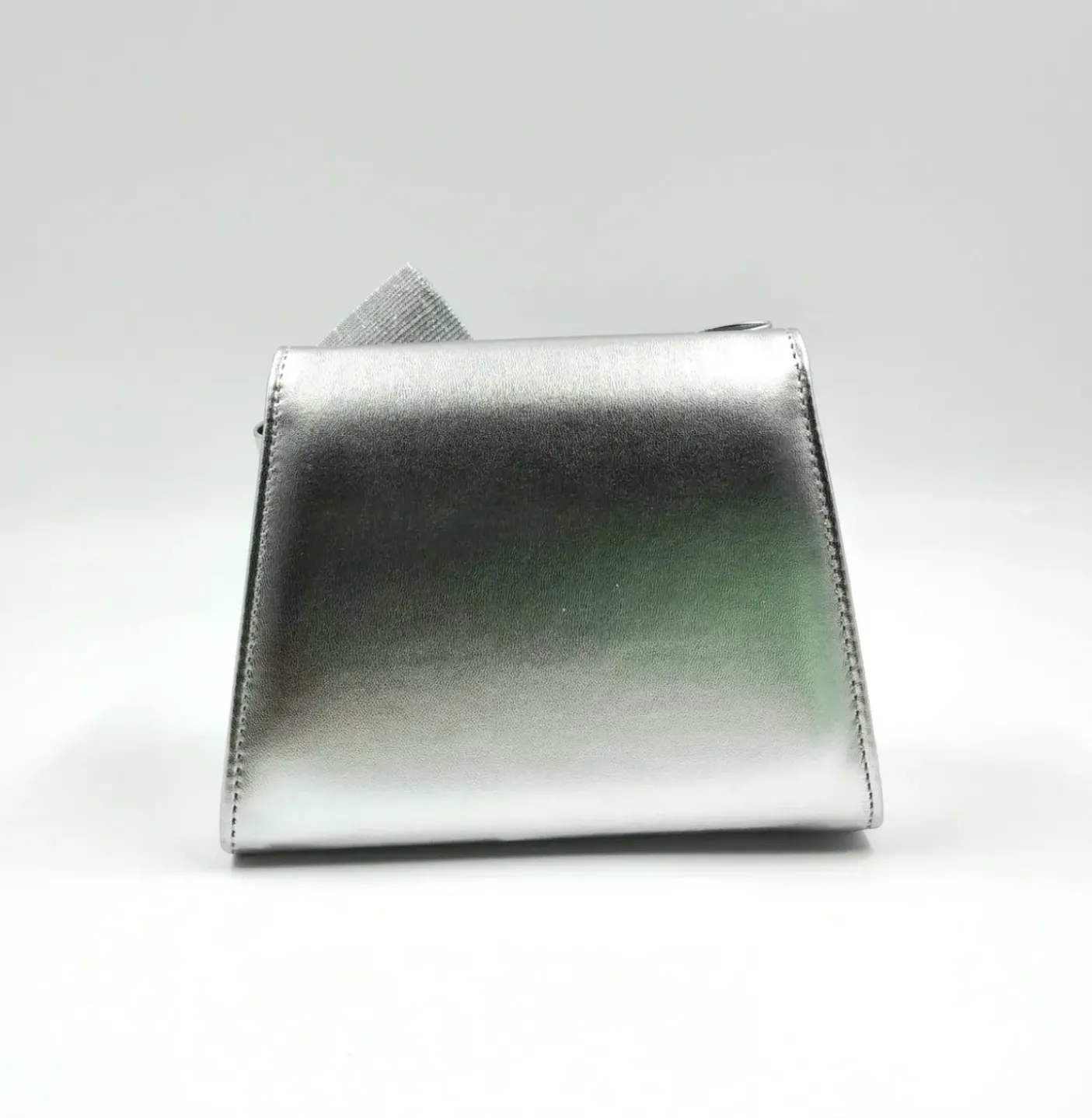 POCHETTE ARGENTO DETTAGLIO FIOCCO