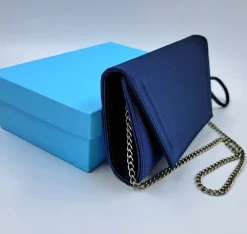 POCHETTE CON MANICO STRASS BLU