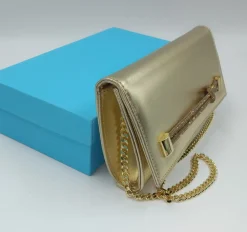 POCHETTE PLATINO CON DETTAGLI STRASS