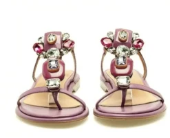 SANDALI IN PELLE CON APPLICAZIONE PIETRE LILLA