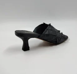 SANDALI PELLE INTRECCIATA NERA