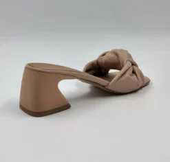 SANDALI PELLE NUDE NODO