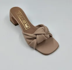 SANDALI PELLE NUDE NODO