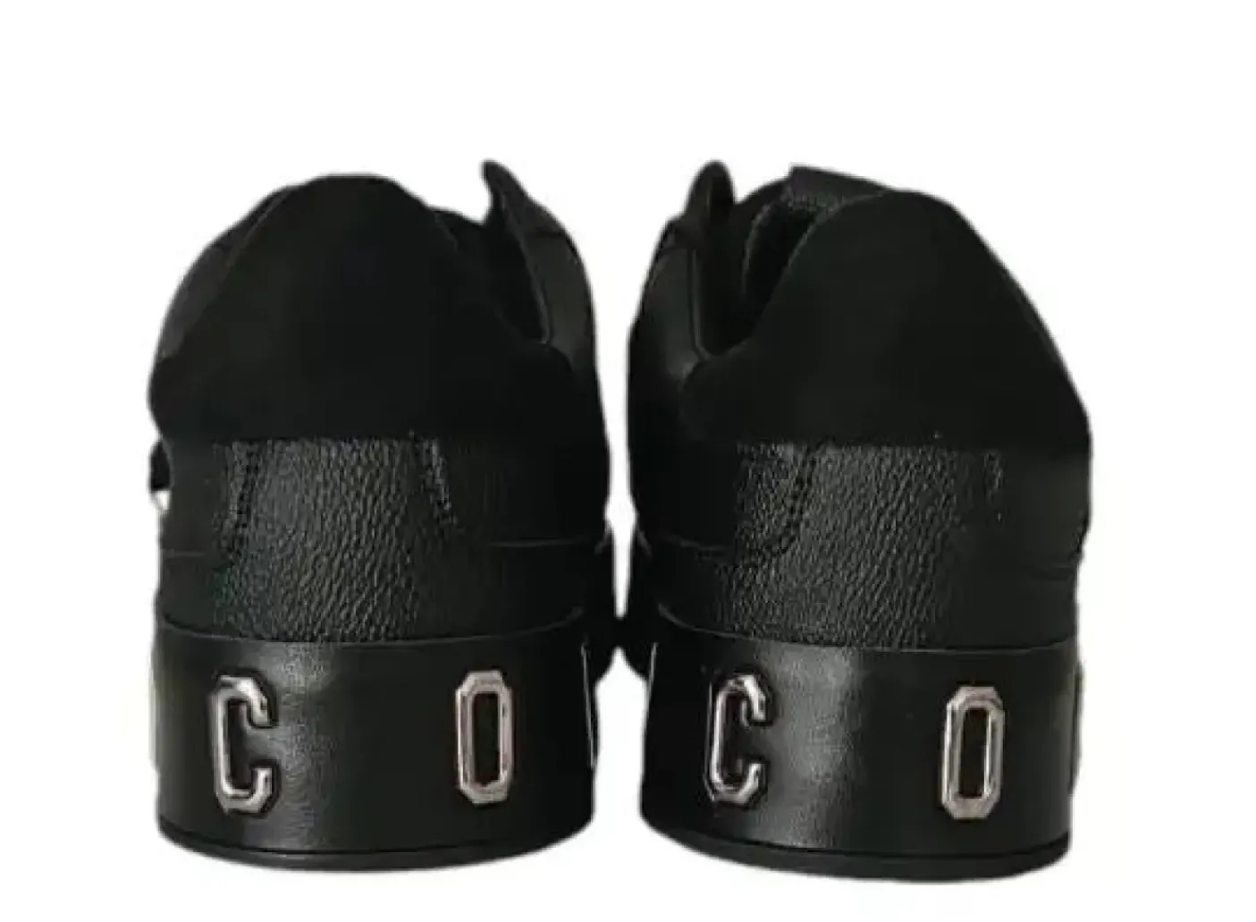 SNEAKERS CON DETTAGLI CONTRASTO NERO