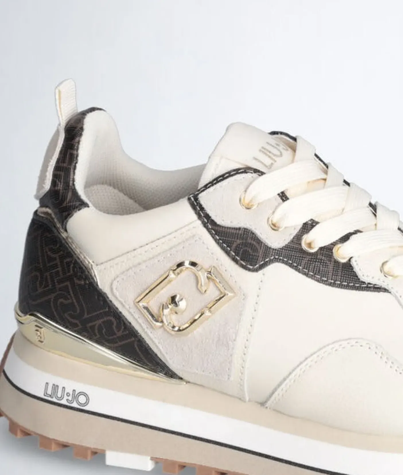 SNEAKERS DETTAGLI LOGO A CONTRASTO