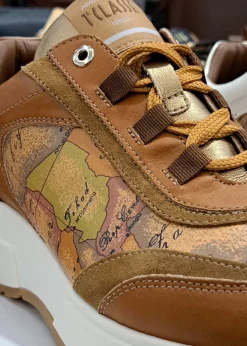 SNEAKERS STAMPA GEO DETTAGLI CAMOSCIO