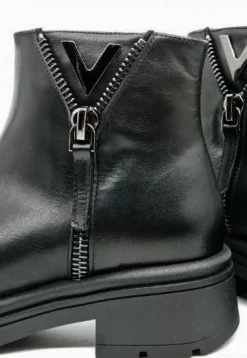 STIVALETTI PELLE ZIP DECORATIVA