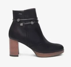 TRONCHETTI PELLE NERA APPLICAZIONI