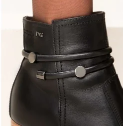 TRONCHETTI PELLE NERA APPLICAZIONI