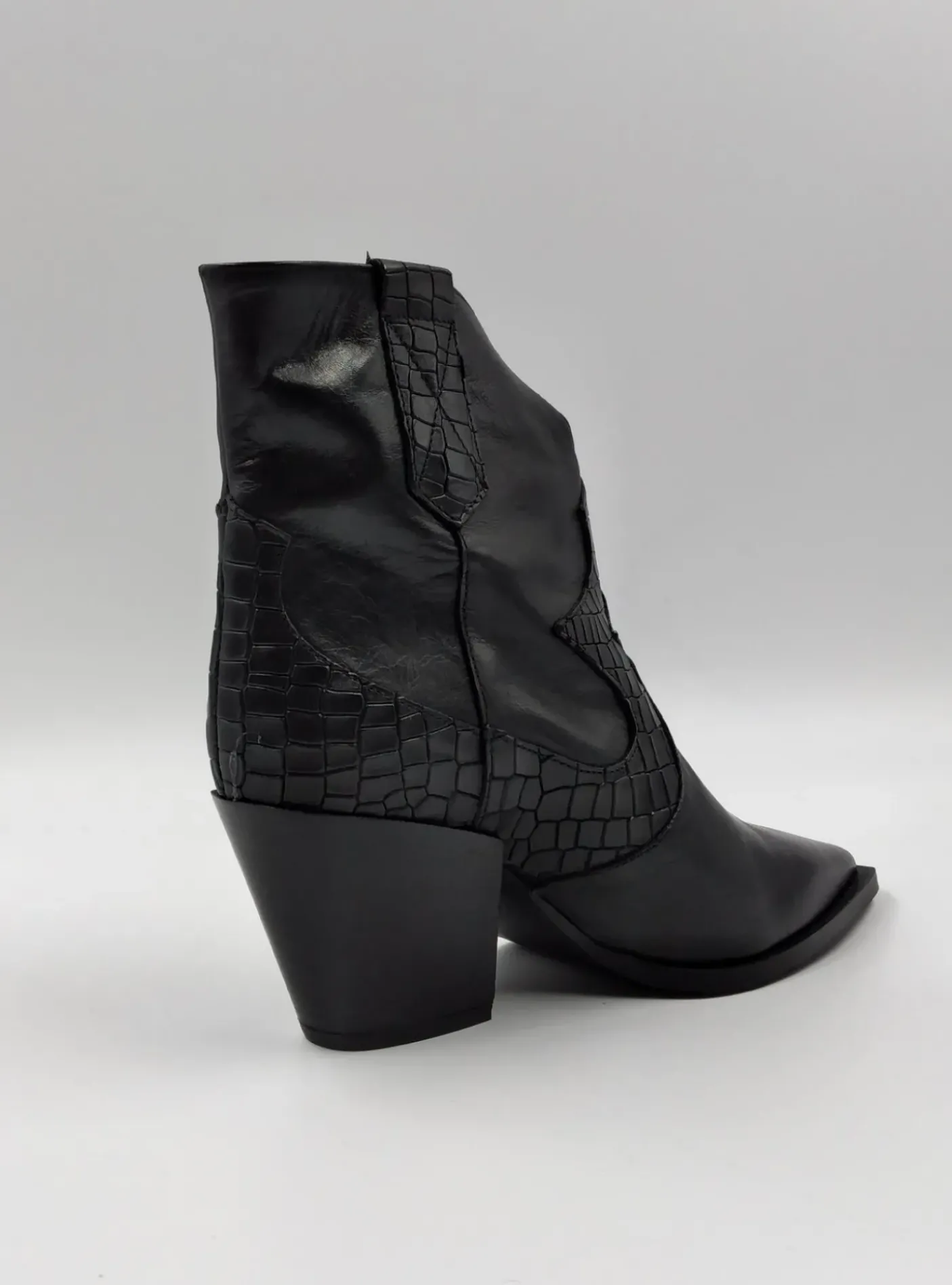 TRONCHETTI TEXANI DETTAGLI PITONATI