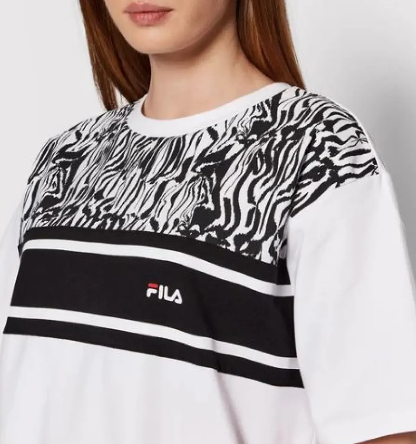 VESTITI DETTAGLIO ANIMALIER